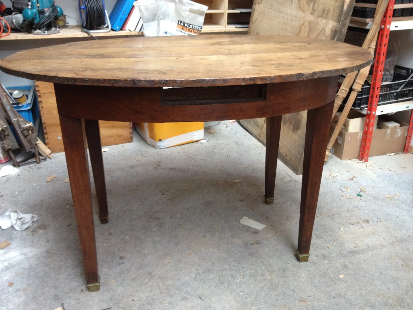 Restauration d'une table de style Louis XVI en chêne massif - Epoque XIXème