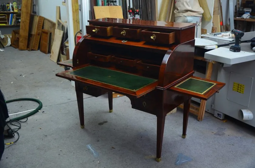 Restauration d'un bureau à cylindre époque Empire
