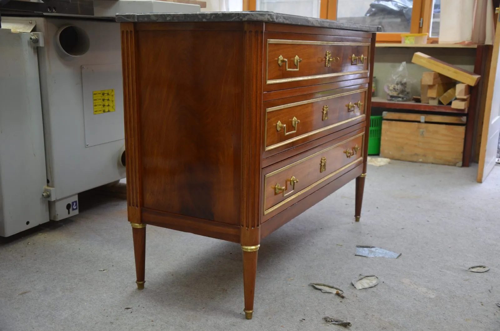 Restauration d'une commode Louis XVI