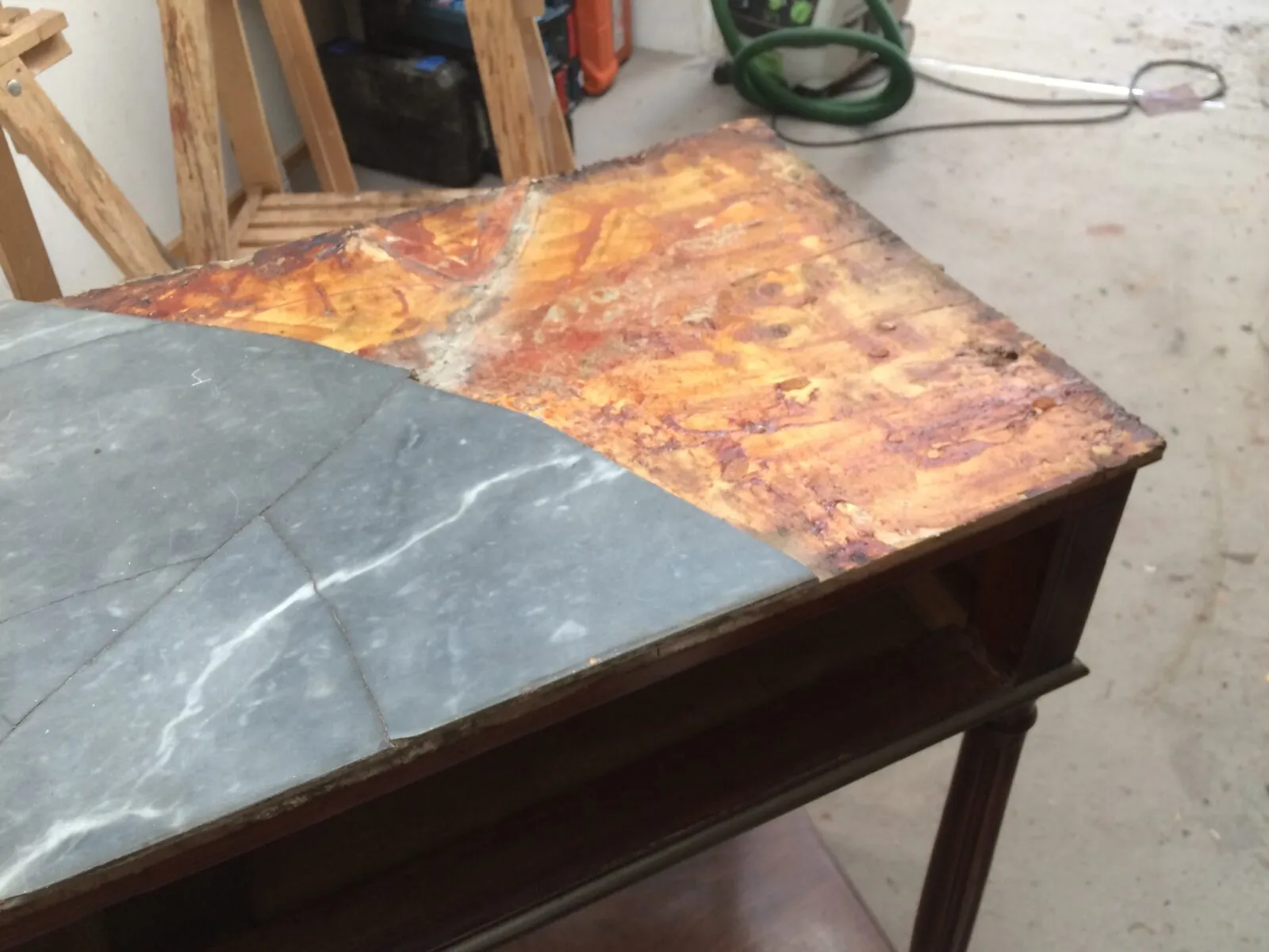 Console Louis XVI