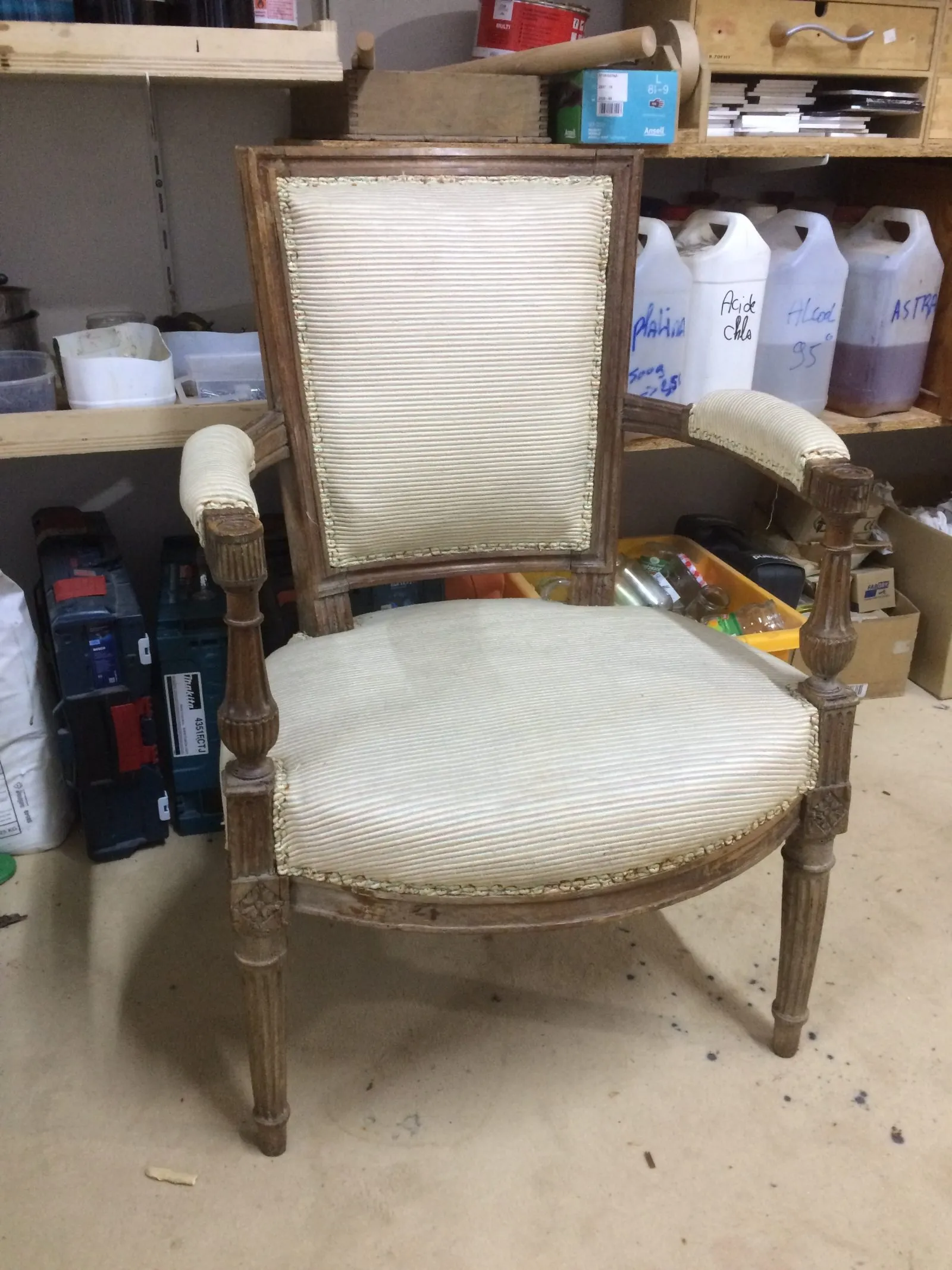 Cabriolets époque Directoire — avant restauration
