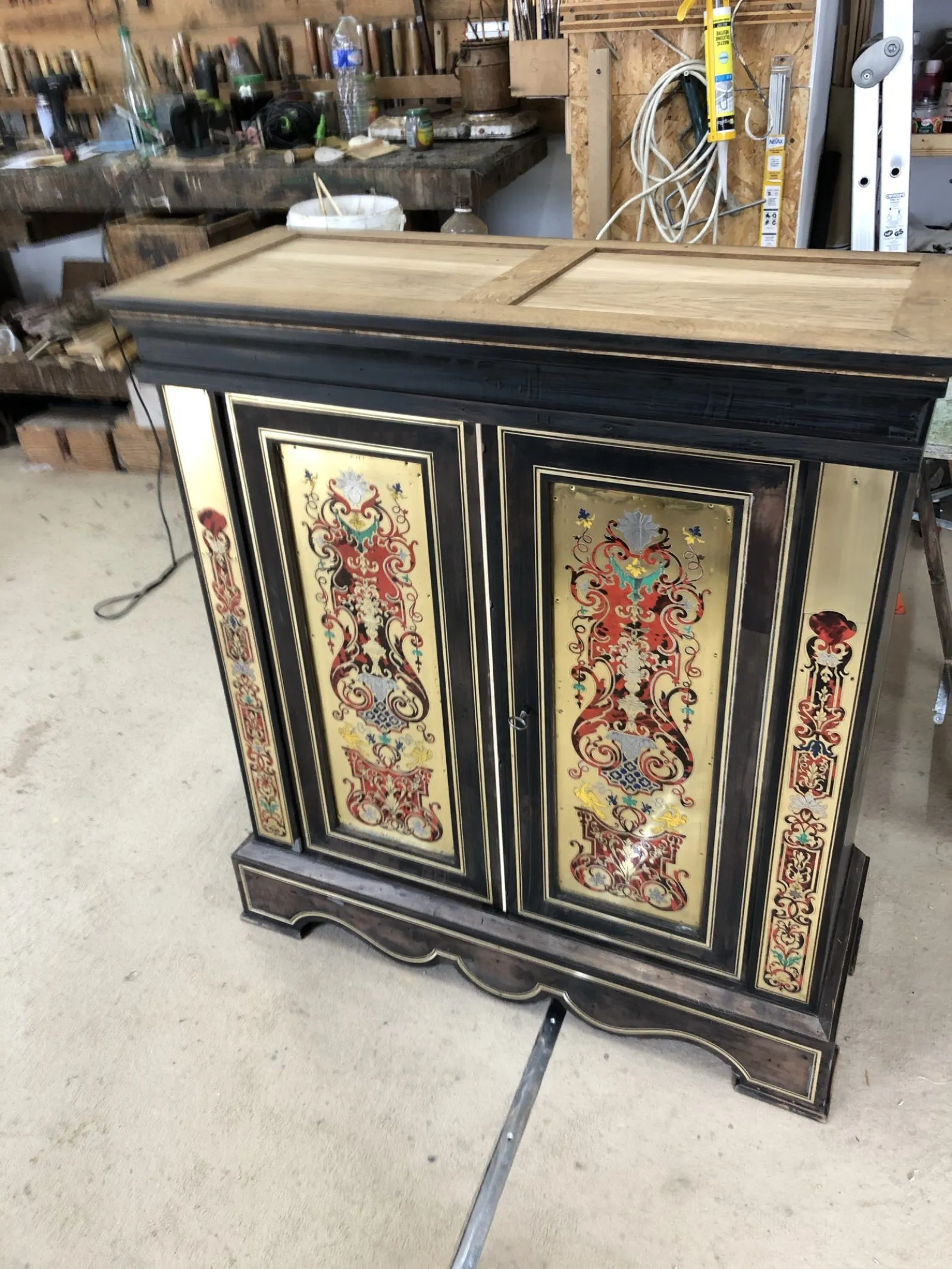 Restauration d'un meuble d'appui estampille Hyppolite Edmee Pretot - Début XIXème