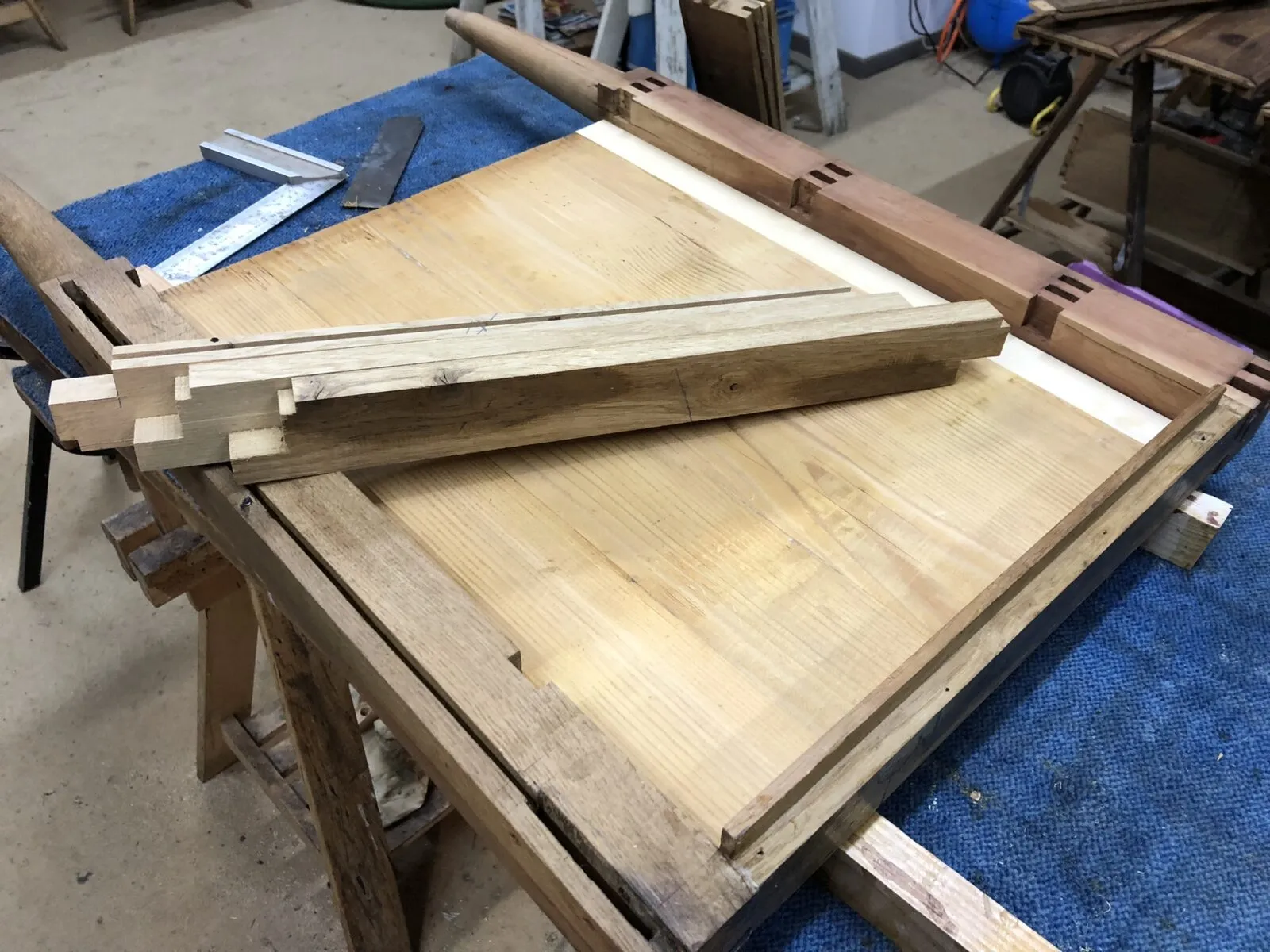 Restauration d'une commode époque XVIIIeme, estampillée Francois-Ignace PAPST.