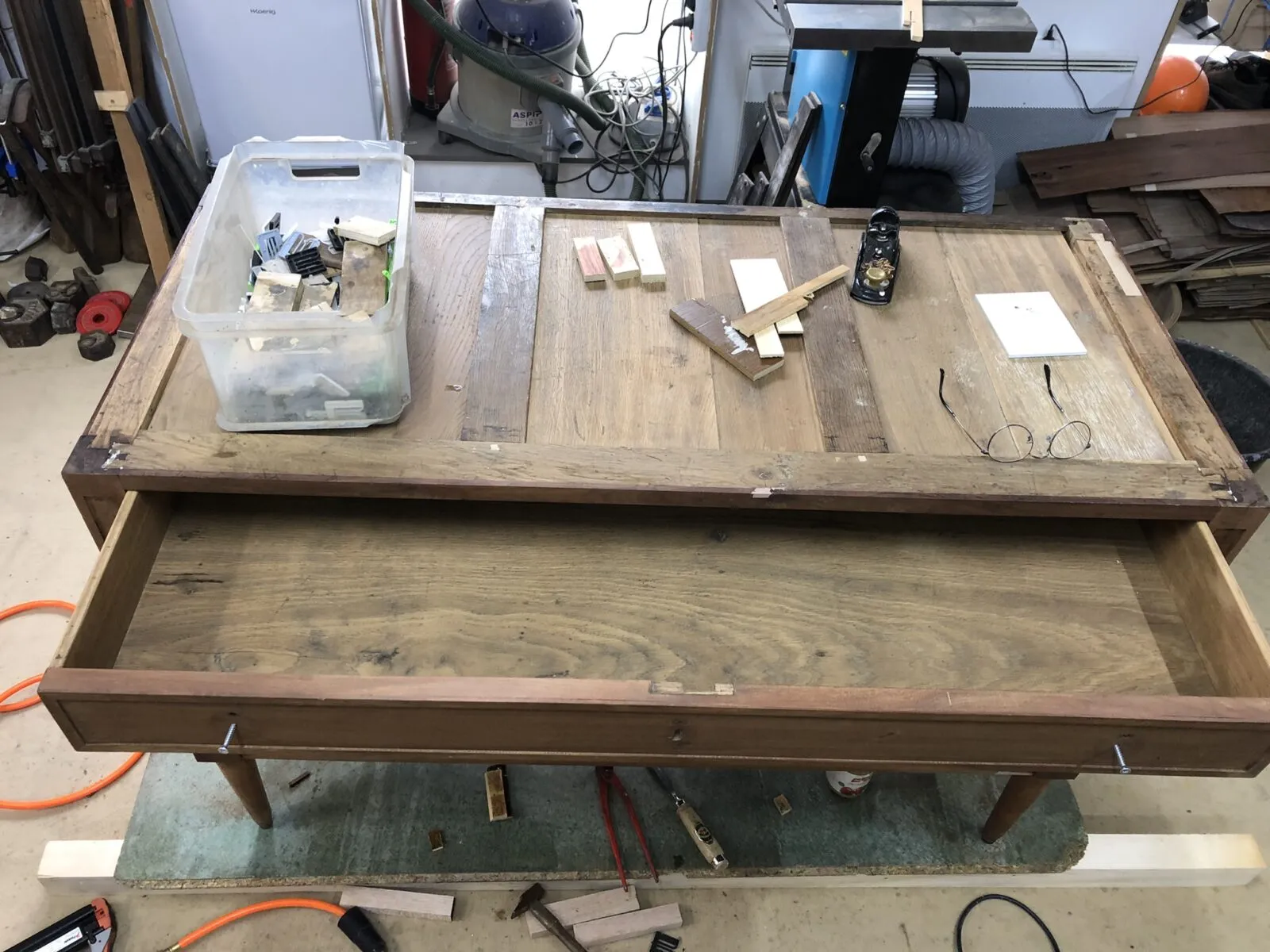 Restauration d'une commode époque XVIIIeme, estampillée Francois-Ignace PAPST.