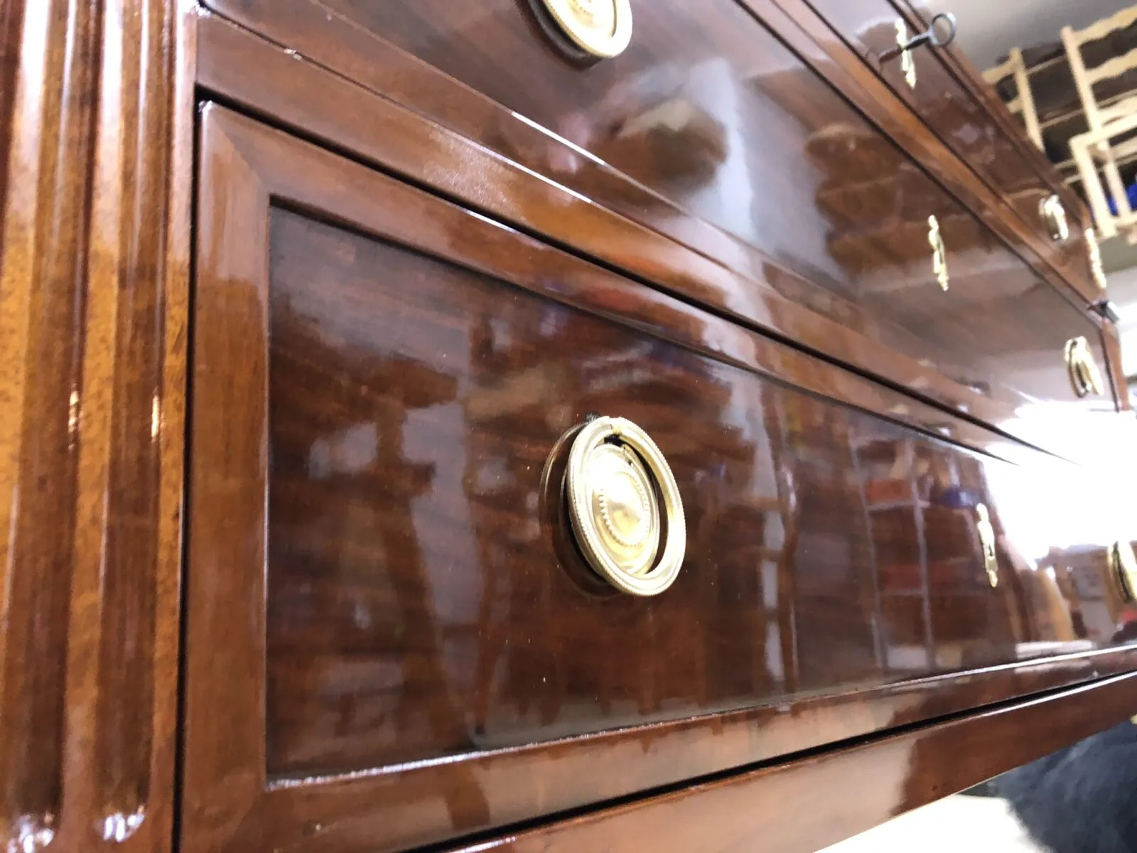 Restauration d'une commode époque XVIIIeme, estampillée Francois-Ignace PAPST.