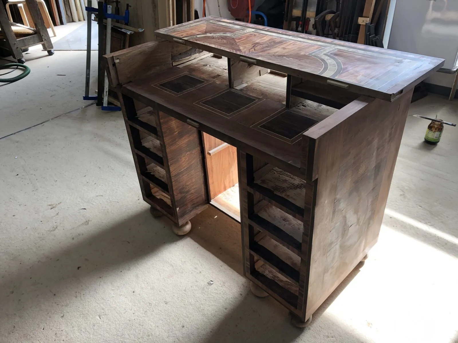 Bureau de changeur Mazarin époque XVIIème