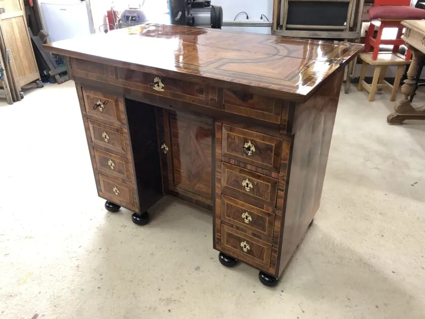 Bureau de changeur Mazarin époque XVIIème