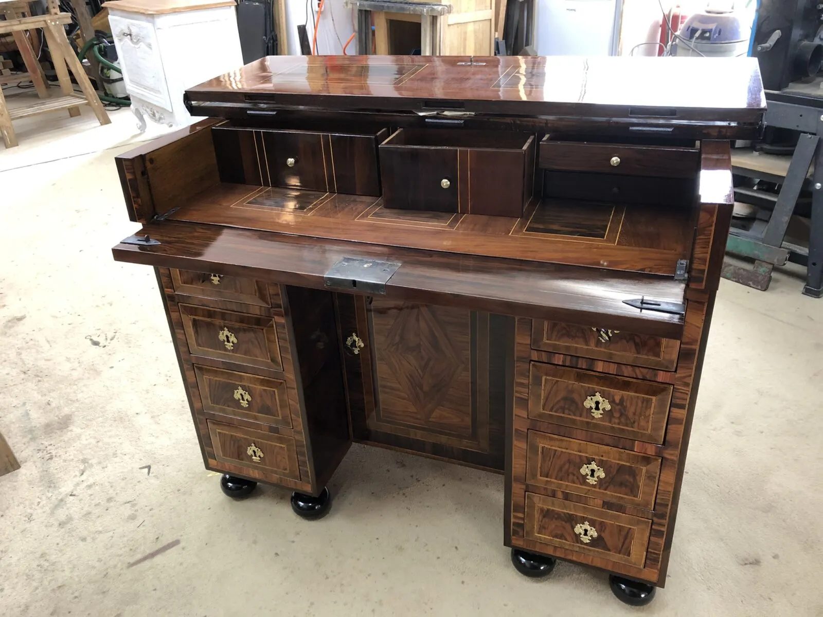 Bureau de changeur Mazarin époque XVIIème