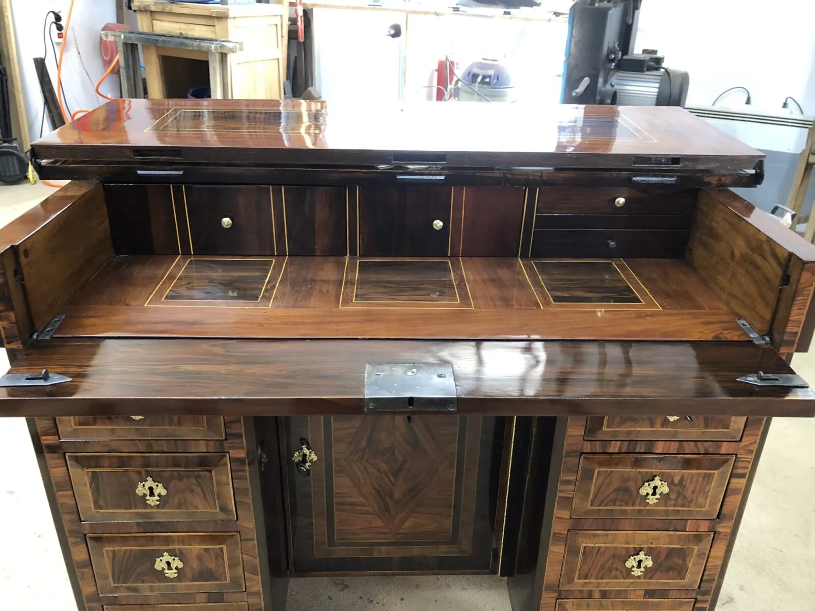 Bureau de changeur Mazarin époque XVIIème
